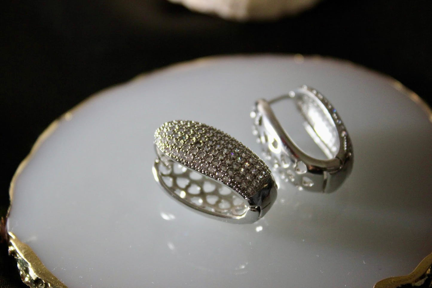 Silver Mikro Taş Çelik Küpe