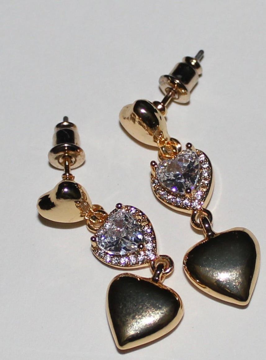 Gold kalpli çelik küpe